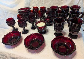 Avon 1876 Cape Cod Collection - 24 pieces
