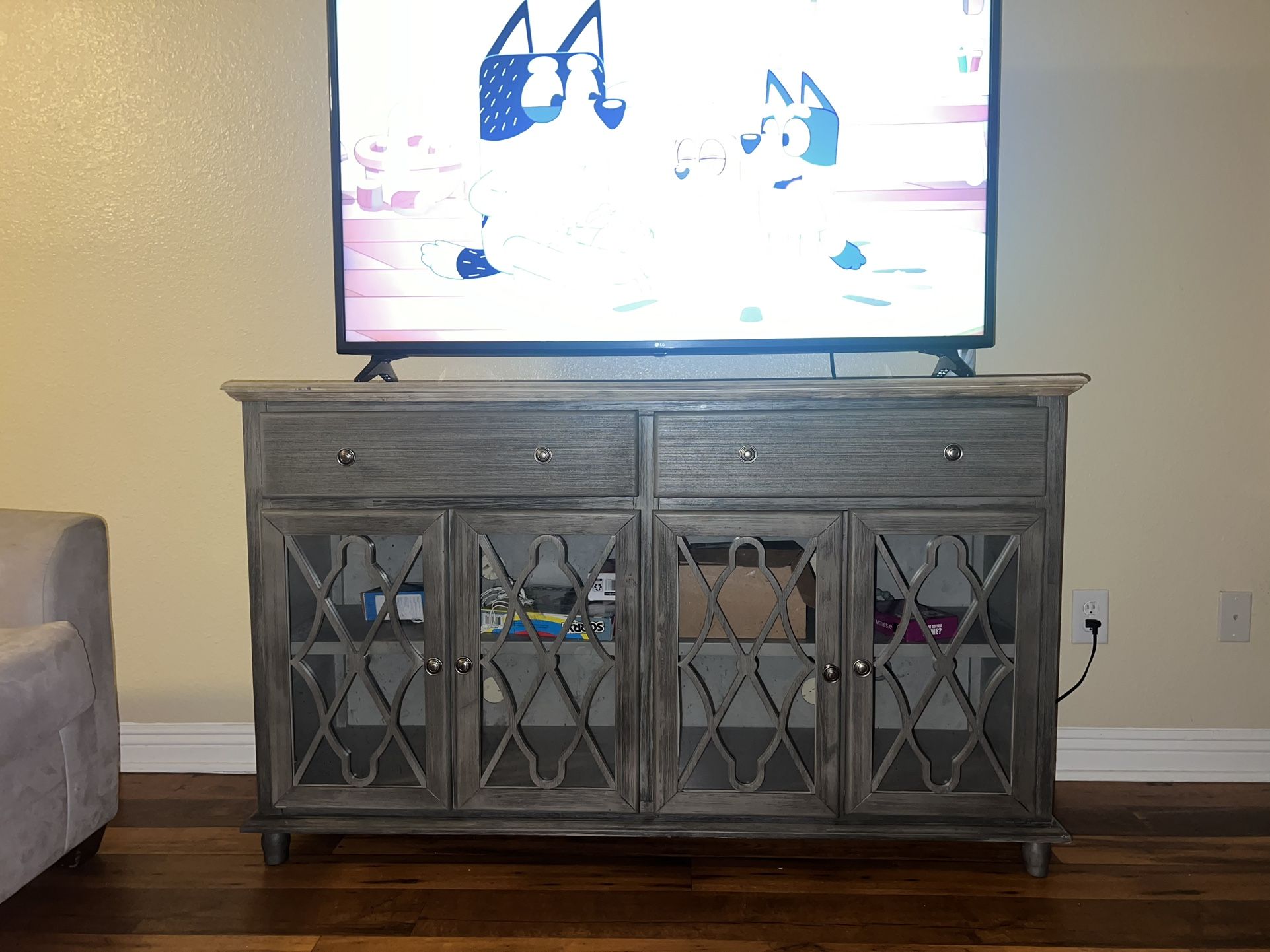 Tv Stand 