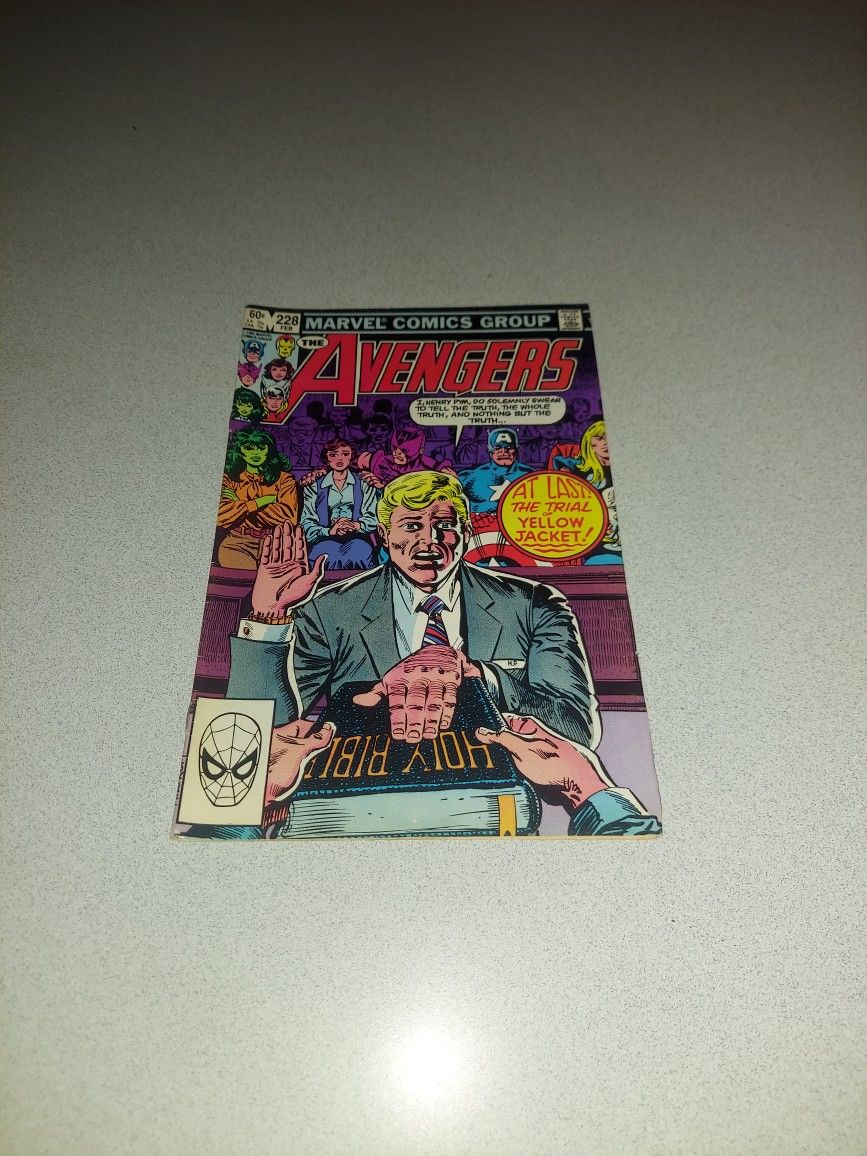 1983 THE AVENGERS #228 COMIC