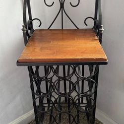 12 bottle wine holder w/wooden shelf
