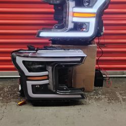 LED DRL+SEQUENTIAL SIGNAL FOR 2018-2020 FORD F-150 BLACK CLEAR PROJECTOR HEADLIGHTS