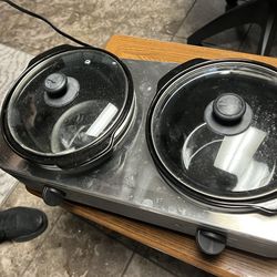 Crockpots Side By Side 