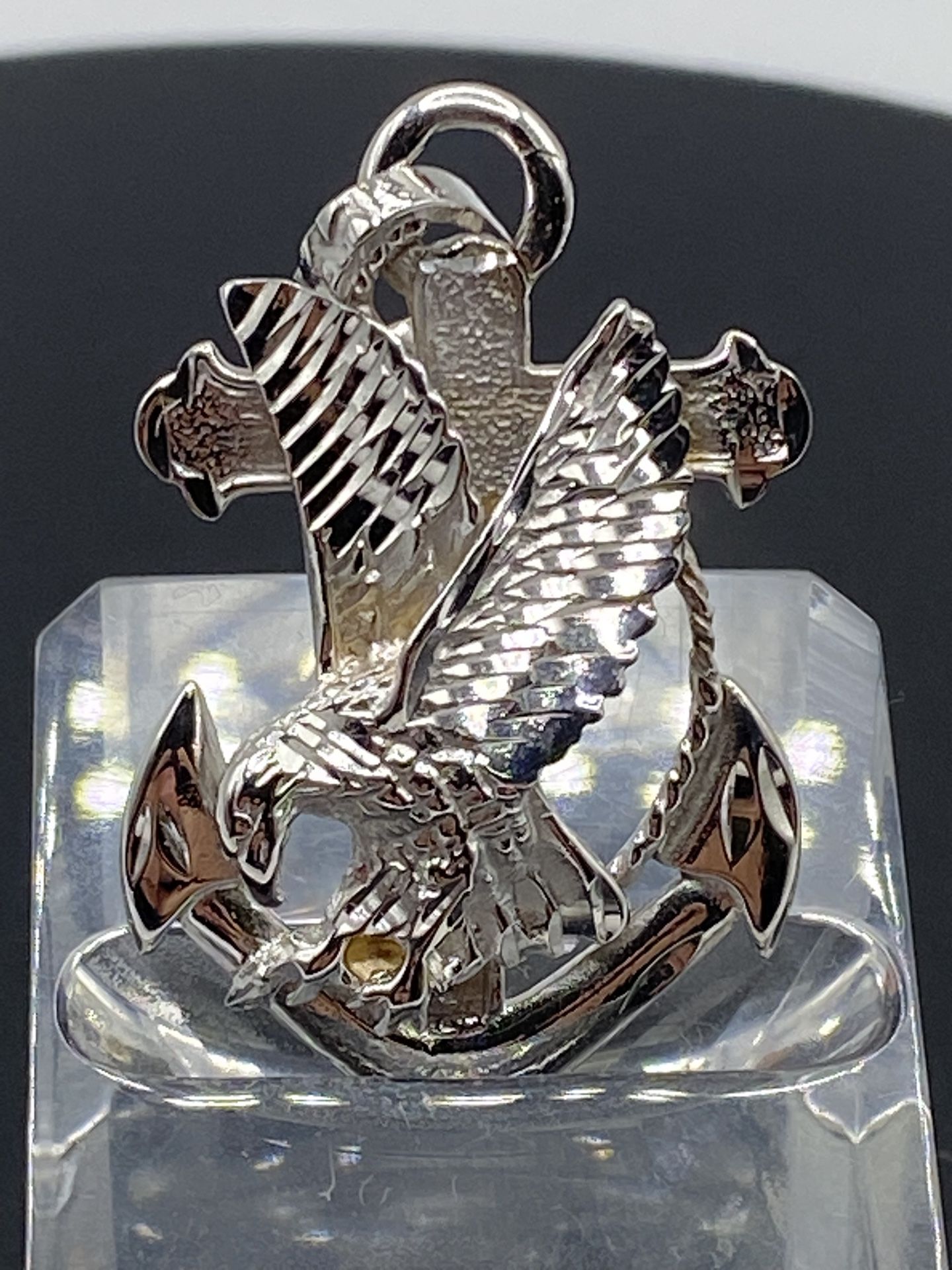 Eagle Mariners Cross 14k 6.4 G