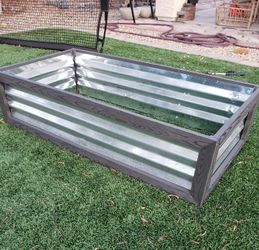 Planter Box    Above Ground   Never Used