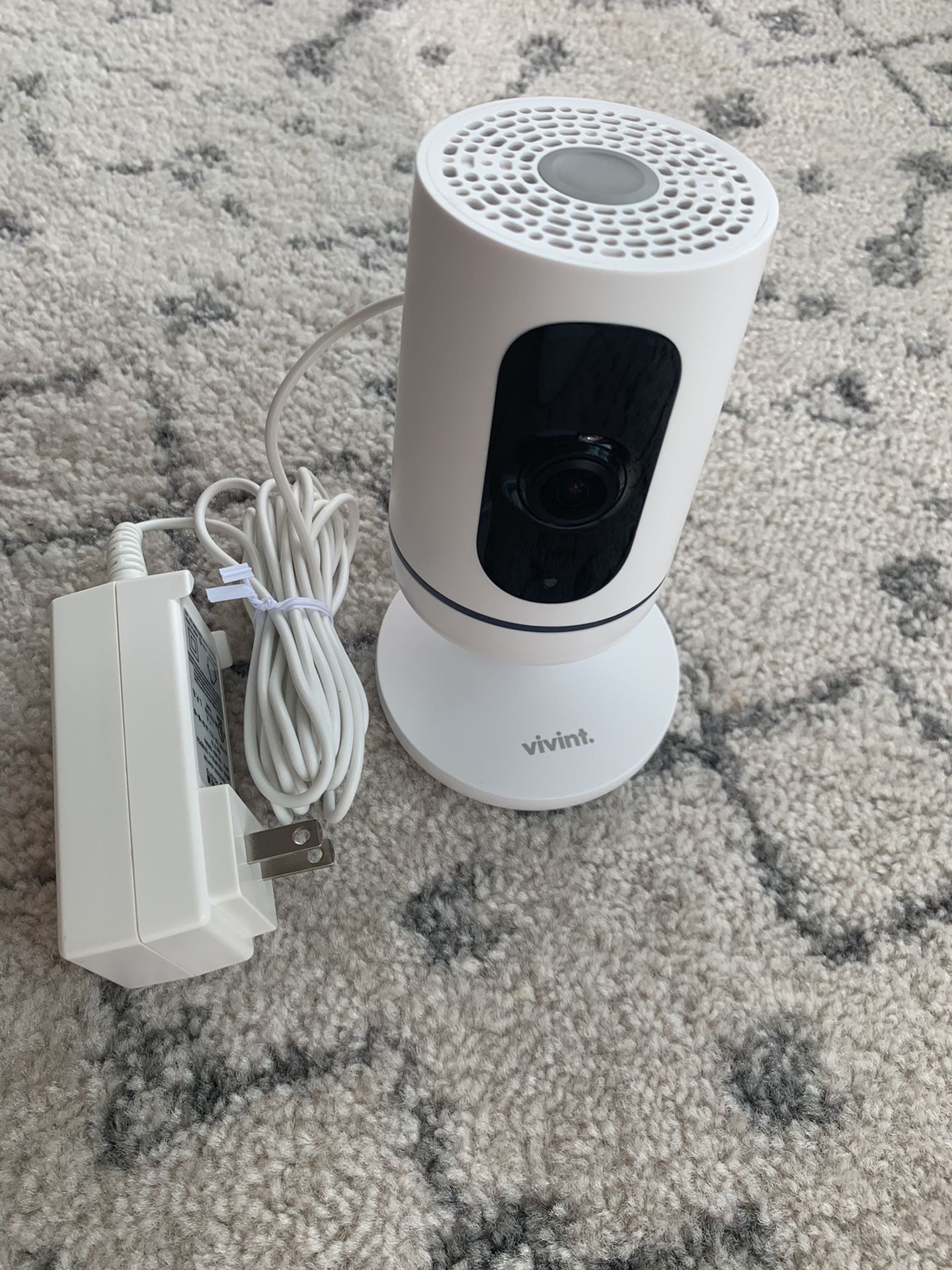 Vivint Ping Camera VCAM1 Security Camera 1080P 2 Way Voice for Sky