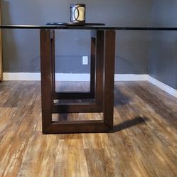 Dining Room Table 
