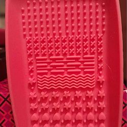 Makeup Brush Cleaner