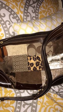 Coach purse medium size