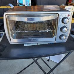 OSTER TOASTER OVEN
