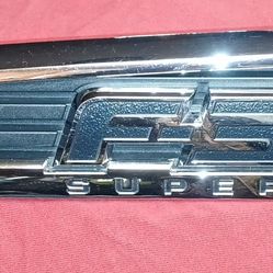 2011-16 F350 SUPPER DUTY LARIRT finder Emblem 