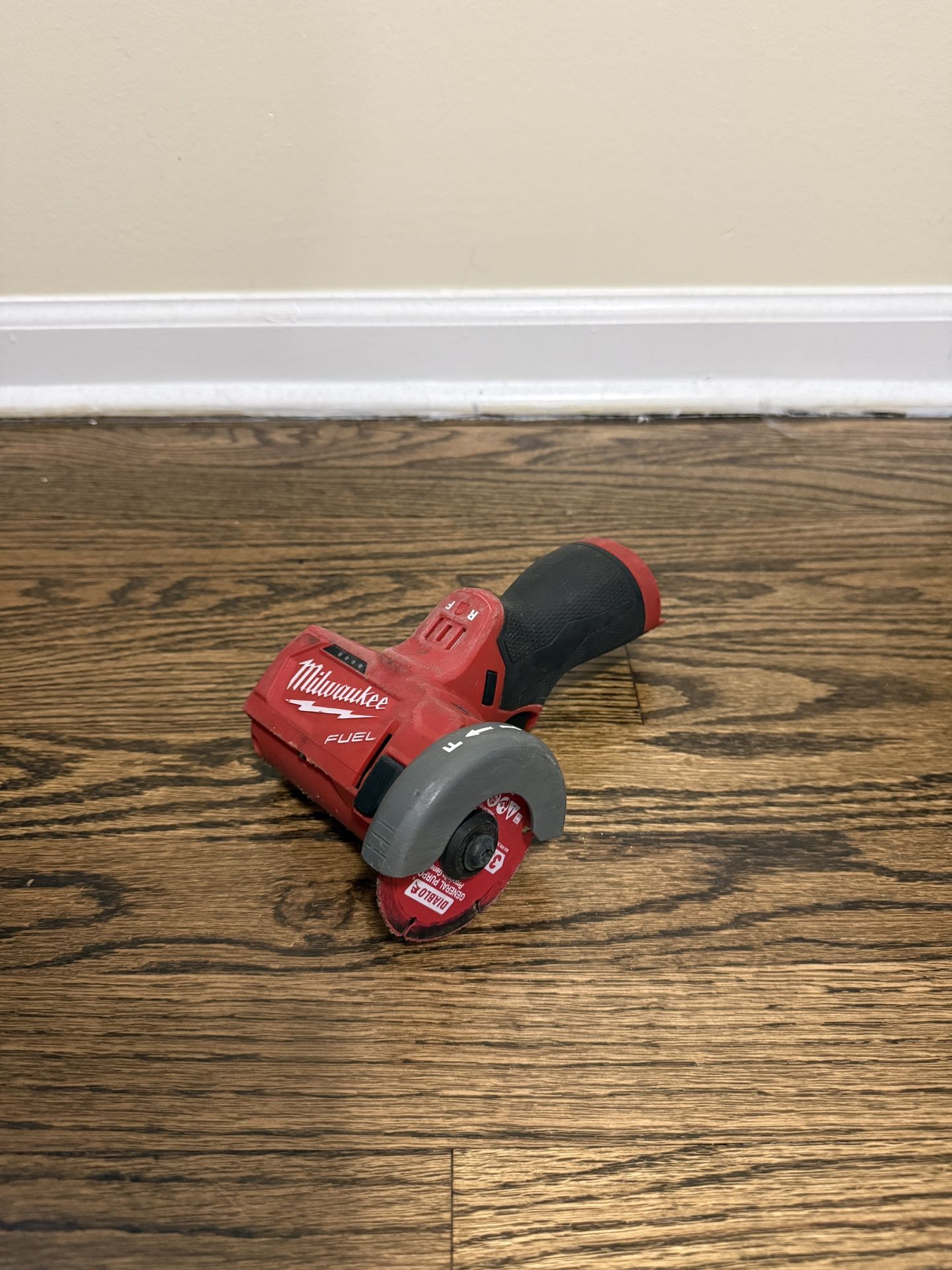 M12 FUEL 12V Lithium-Ion Brushless Cordless 3 in. Cut Off Saw (Tool-Only)