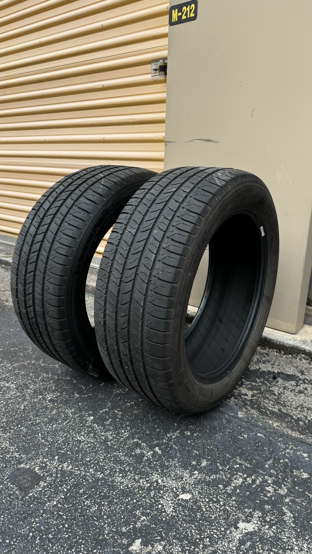 Michelin 225/50R17 Tire