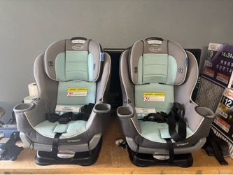 2 available Graco Car Seats (2021 model) - $50 each