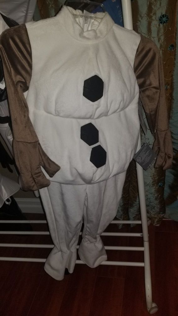 Never worn Olaf costume. Size 4 Frozen