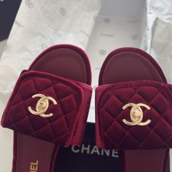 Chanel CC Gold sandals 