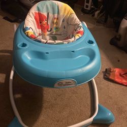 Baby Einstein Walker no activity price 8$   Pick up    E   72   and  Grand  view    E  Tacoma
