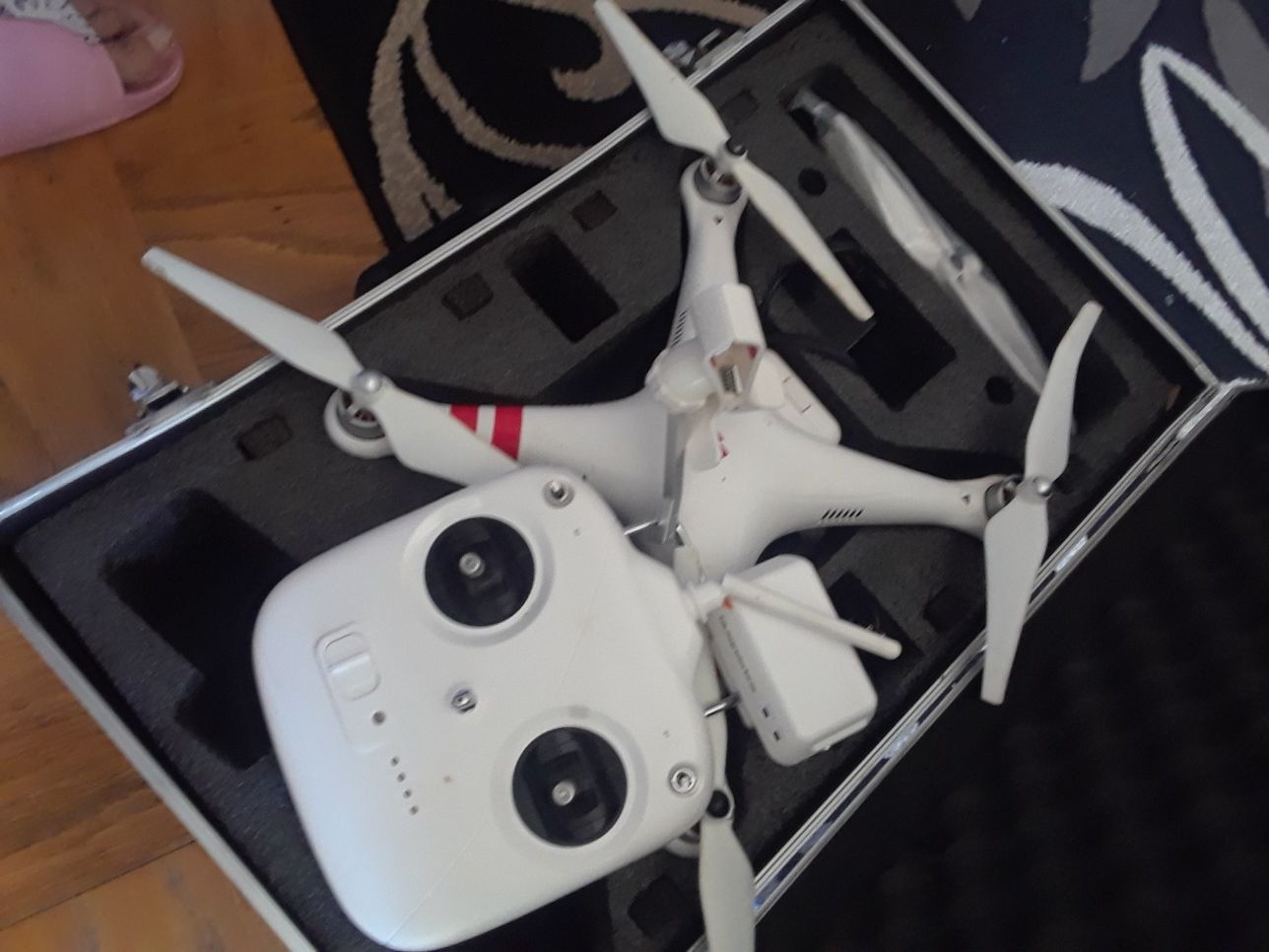 DJI Phantom 2 Quadcopter v2.0