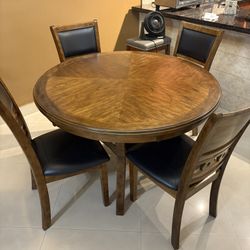 Round Dining Table 