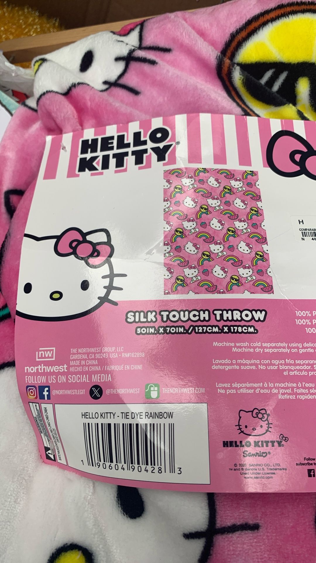 Hello Kitty Blanket