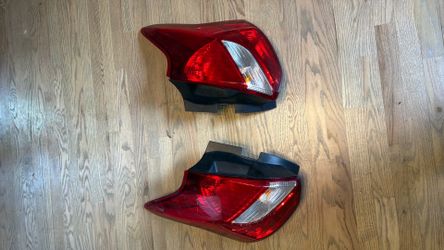 2012-2014 Ford Focus hatchback taillights