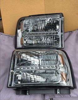 05-07 Ford F250 F350 F450 F550 Super Duty Headlights Luces Micas Calaveras Faros Faroles Focos Headlamps LED DRL