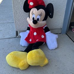 Minnie Mouse Giant Stuffed Doll 