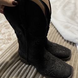 black cowboy boots 