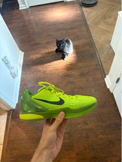 Kobe grinches