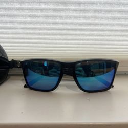Oakleys (with Case) 