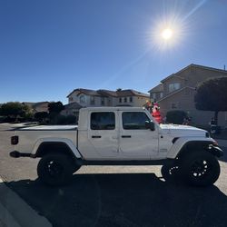 2021 Jeep Gladiator