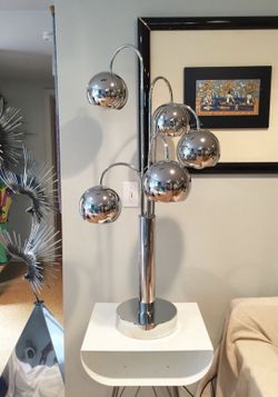 Vintage Mid-Century Modern 1960's Large Chrome Ball 3 Way Table Lamp