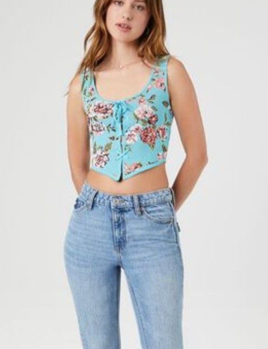 NWT Forever 21 Blue Cropped Knit Lace Up Vest Tank Top With Pink Roses