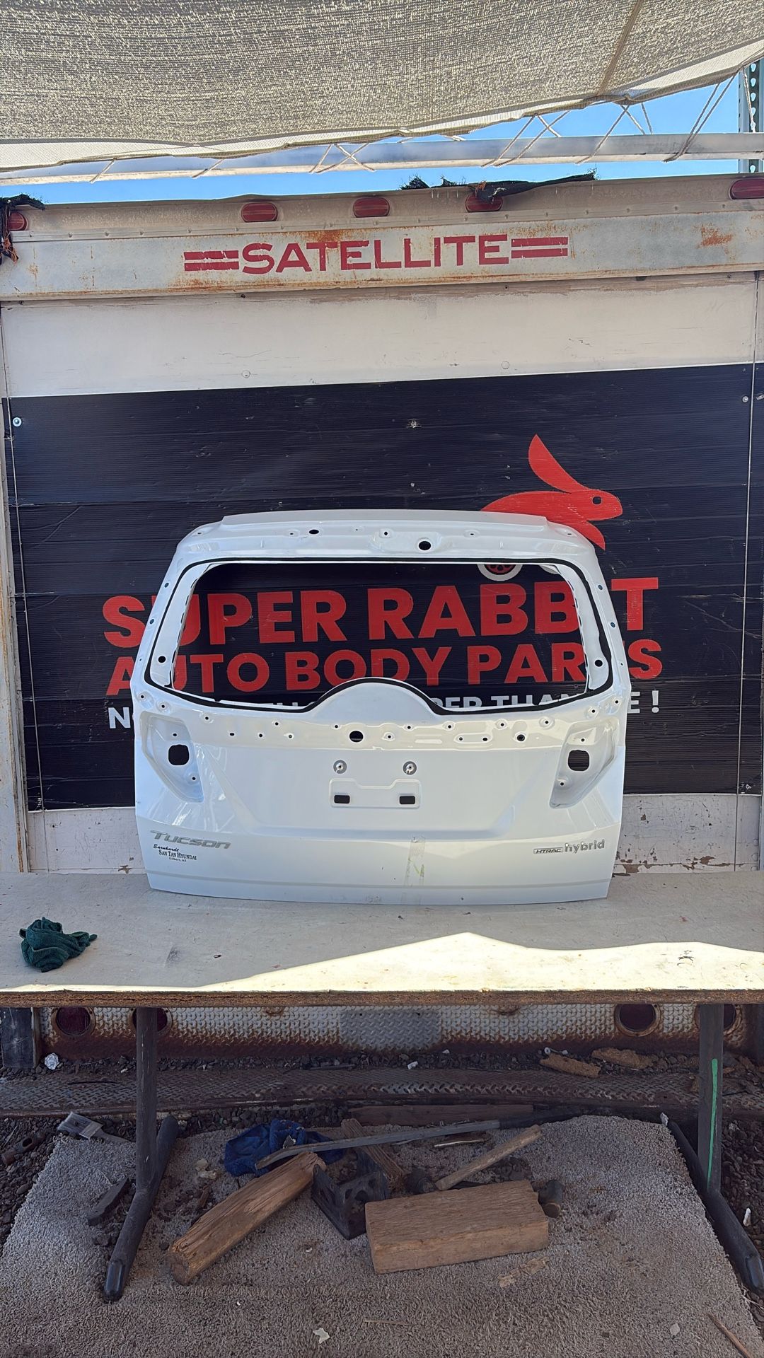 2022 Tucson Hybrid Tailgate Shell OEM 2026