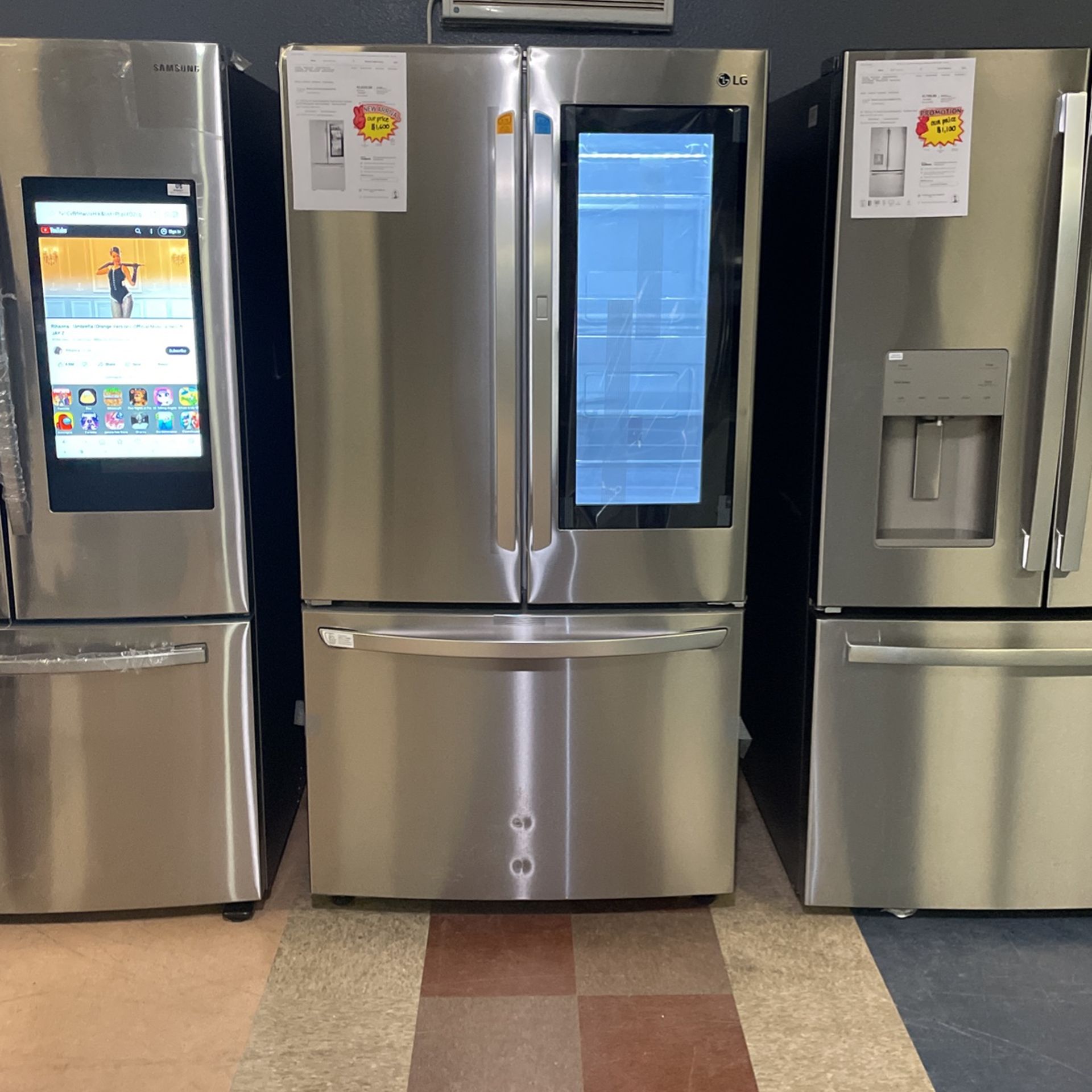 Counter Depth New Instaview Grab N Go Refrigerator💢💢 With Ice Maker Only💢💢