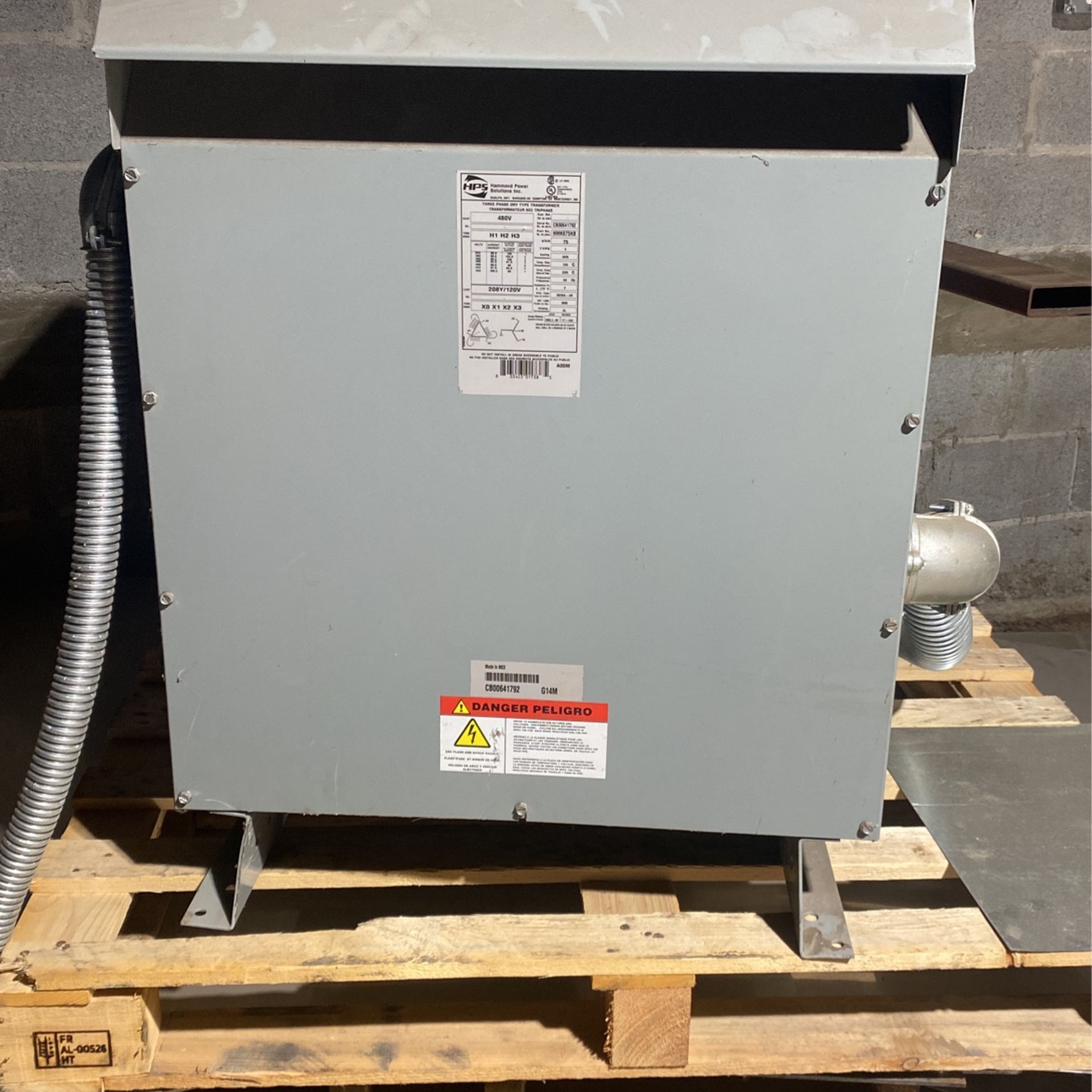 Transformer 75 KVA 480 V 220/120v