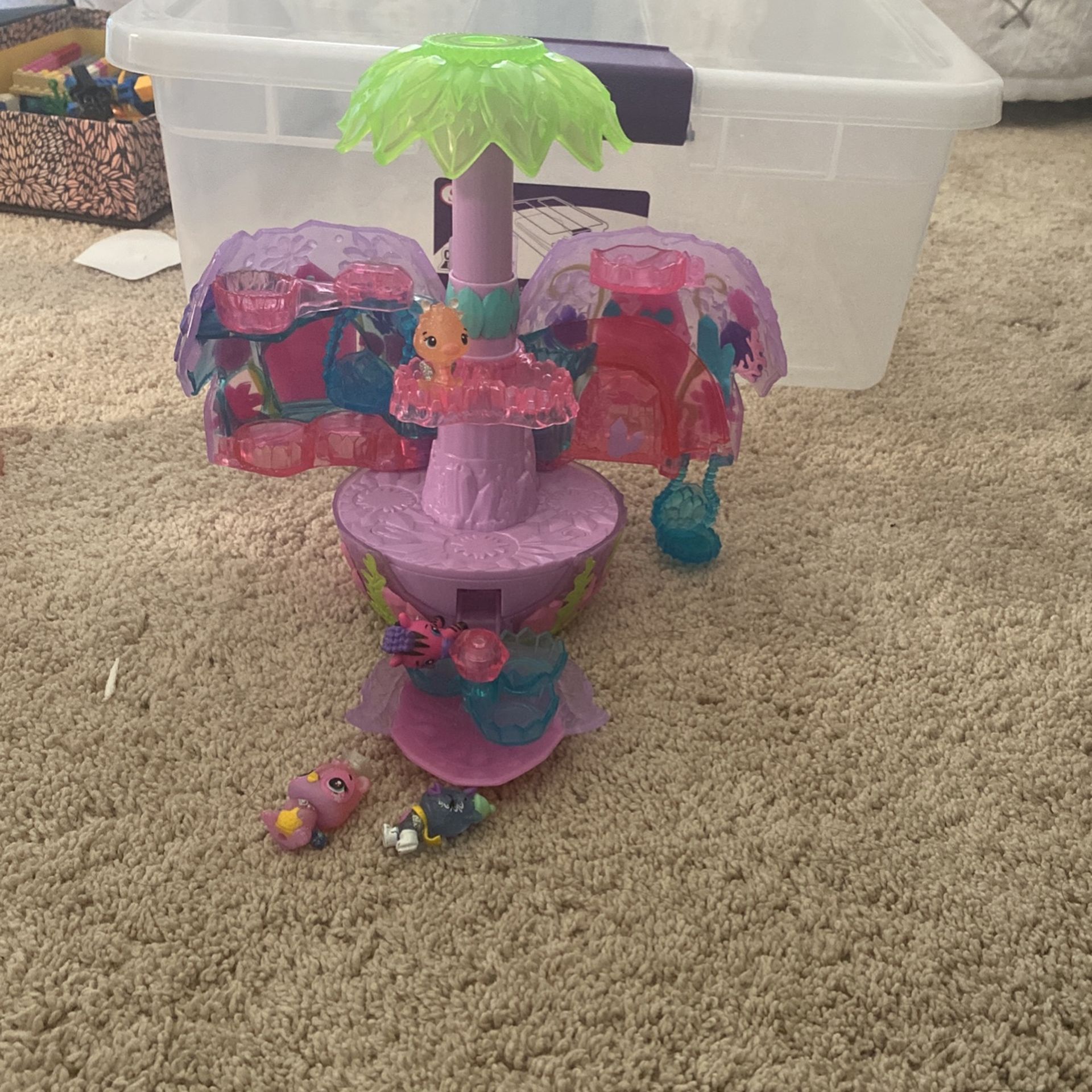 Hatchimal House With 4  Hatchimals