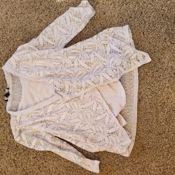 Girls 10-12 Amy Byer white 3/4 sleeve with white lace vest Lot G