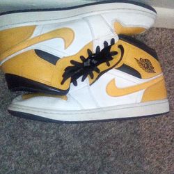 Yellow, Black,And White Nike Air Jordan 1's