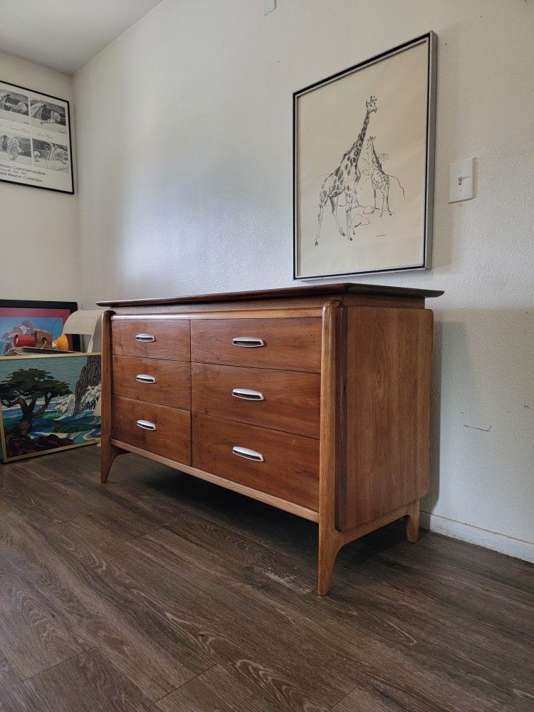 Mid Century Dresser Drexel Projection *RESTORED*