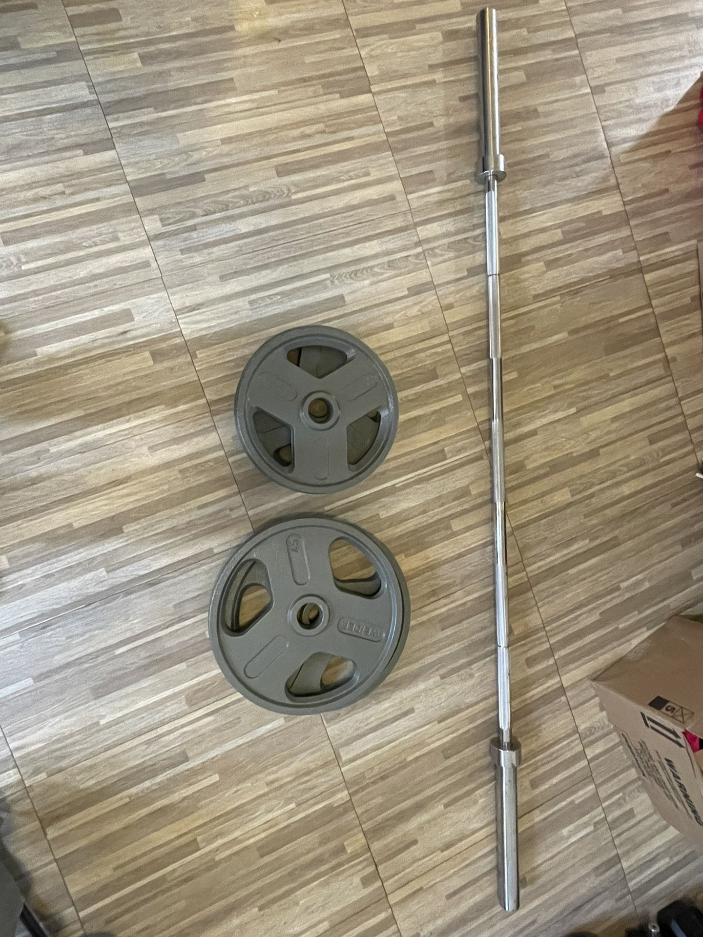 Weider Barbell w/ Set Of Weights