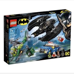 Batman™ Batwing and The Riddler™ Heist Lego