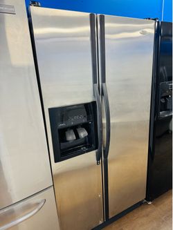 Whirpool side by side refrigerator