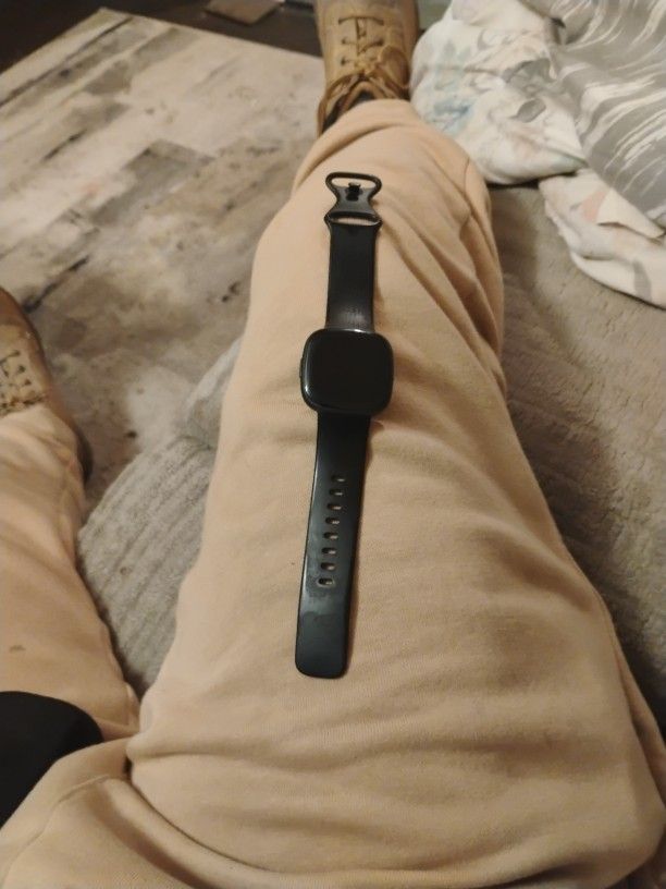 FitBit Versa 4