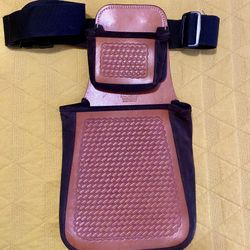 Shotgun Sports Magazine Leather Shotshell Bag With Belt