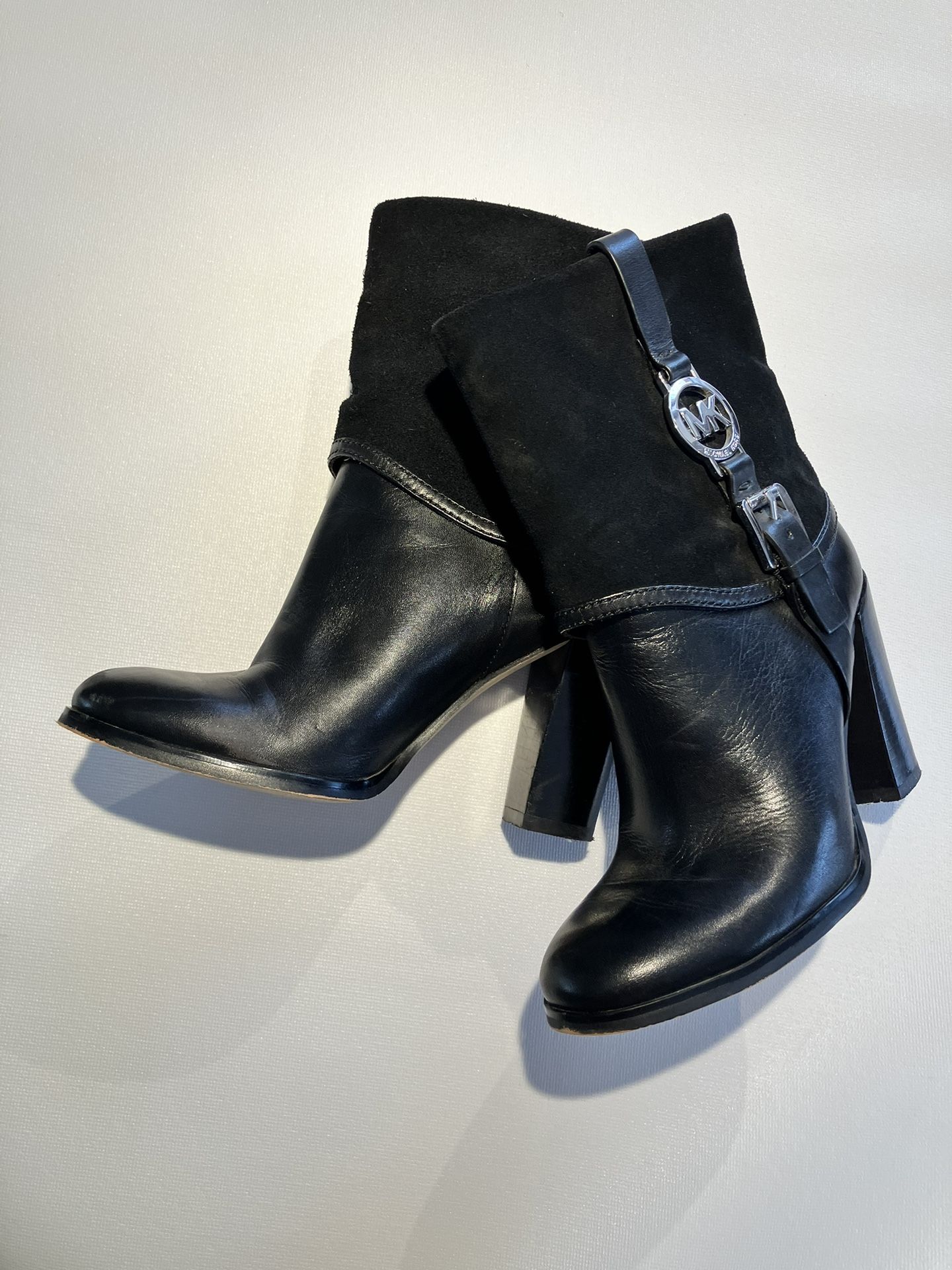 Michael Kors - Black leather suede Fulton Harness ankle booty - Sz 5.5