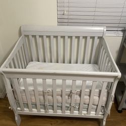 Mini Crib