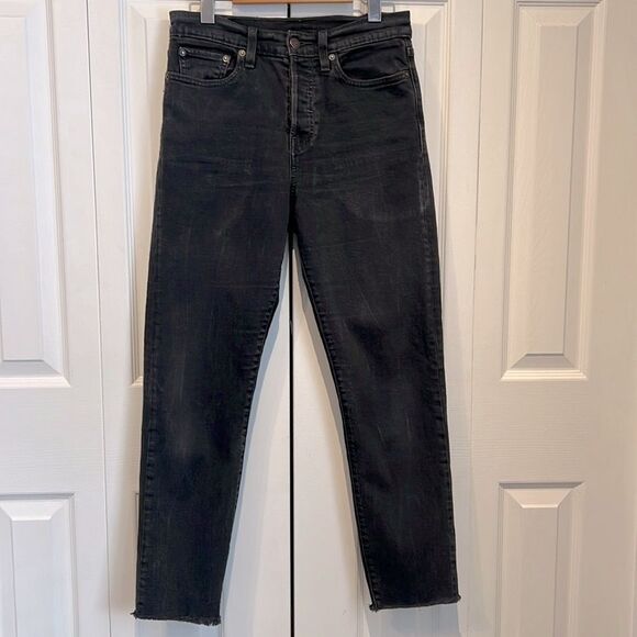 Levi's Black Button Fly High Rise Jeans Size 28