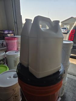 1 Gallon Tide Detergent