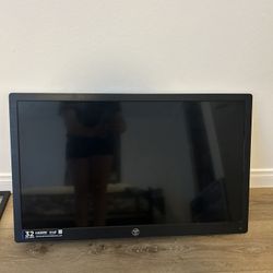 32 Inch TV
