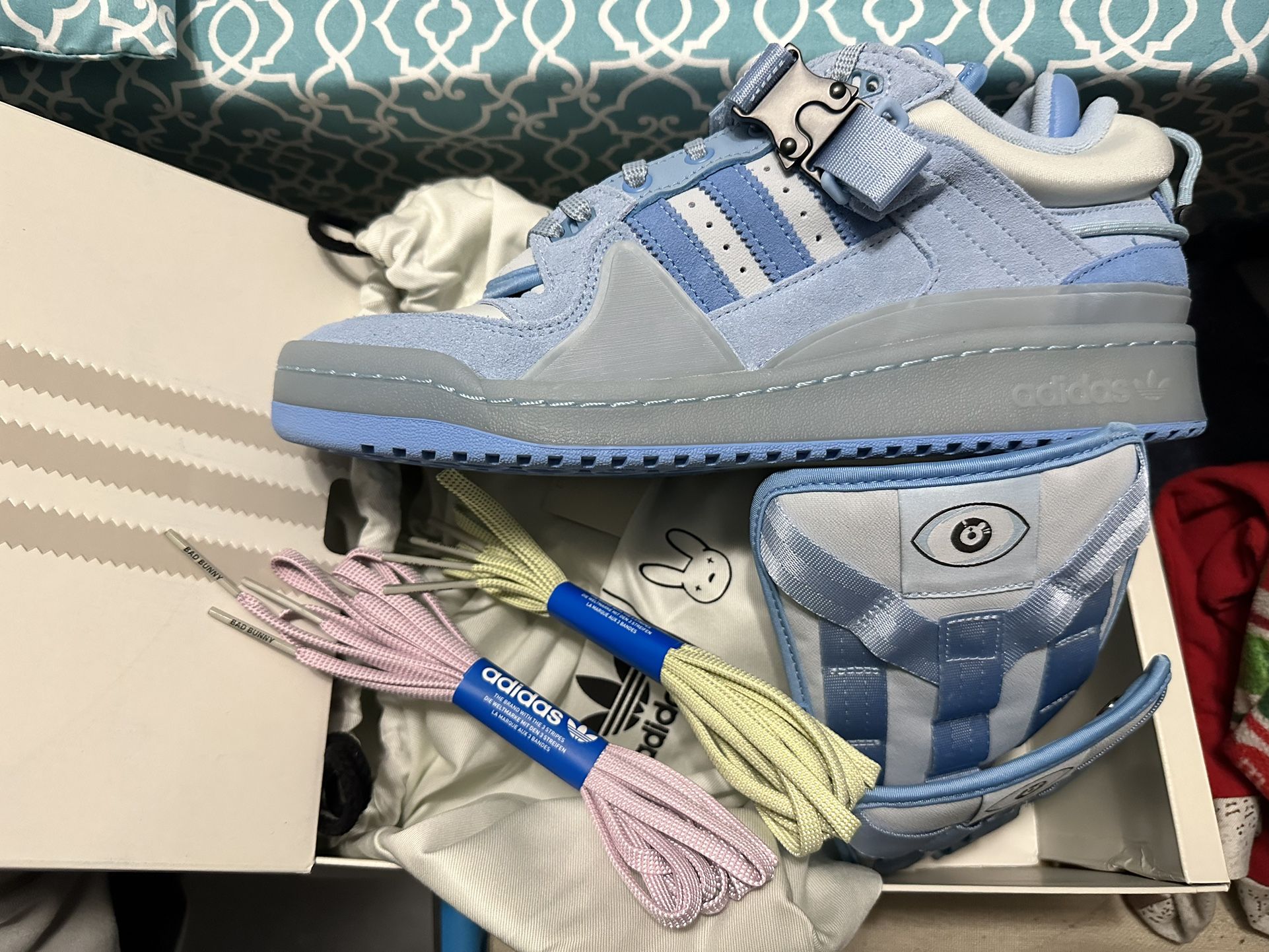bad bunny forum light blue